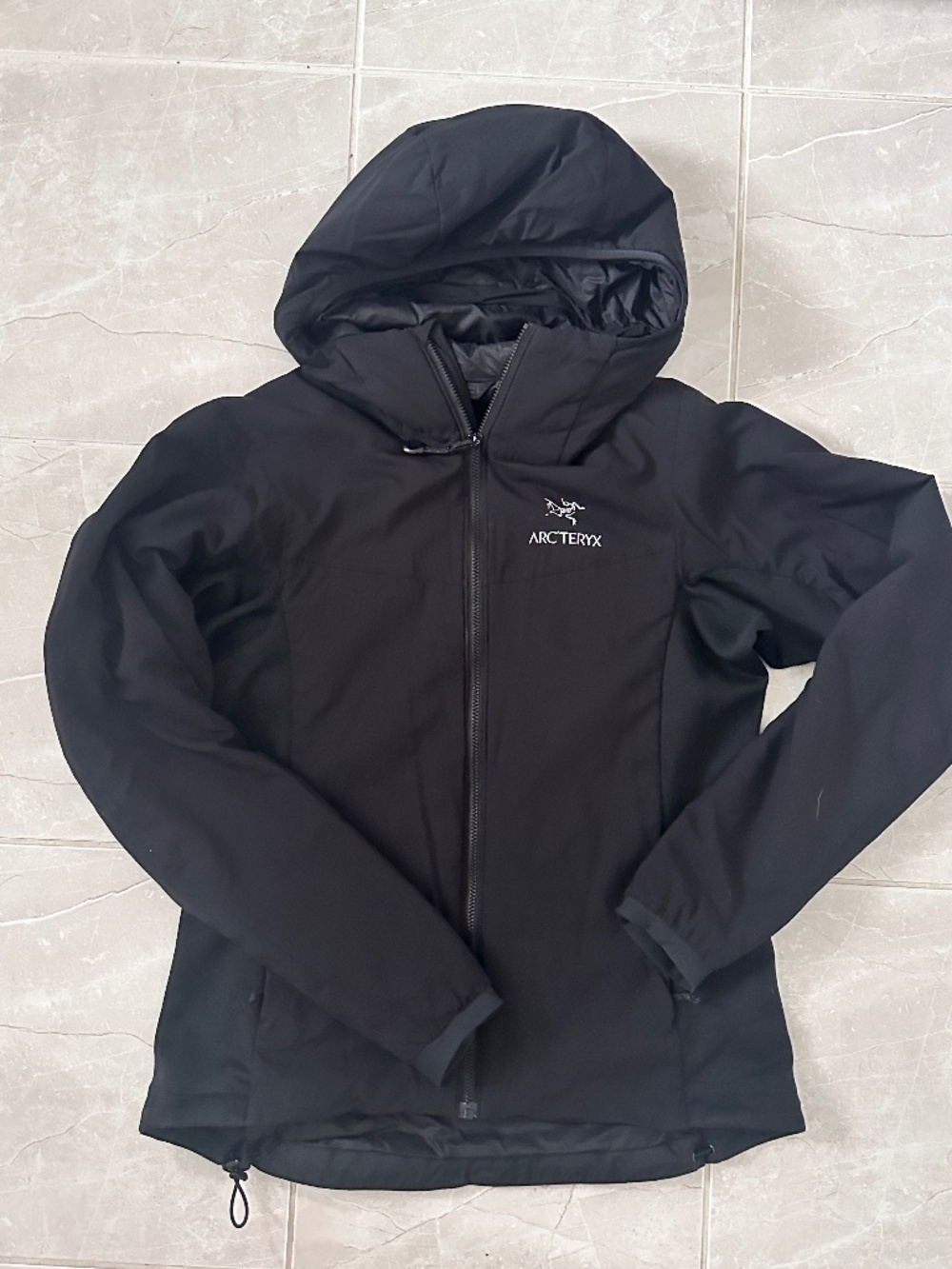 Women’s Arc’teryx Atom Hoody - Small